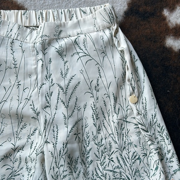 Twin - set authentic so beautiful pants size XS (fit as a small) - Picture 7 of 11